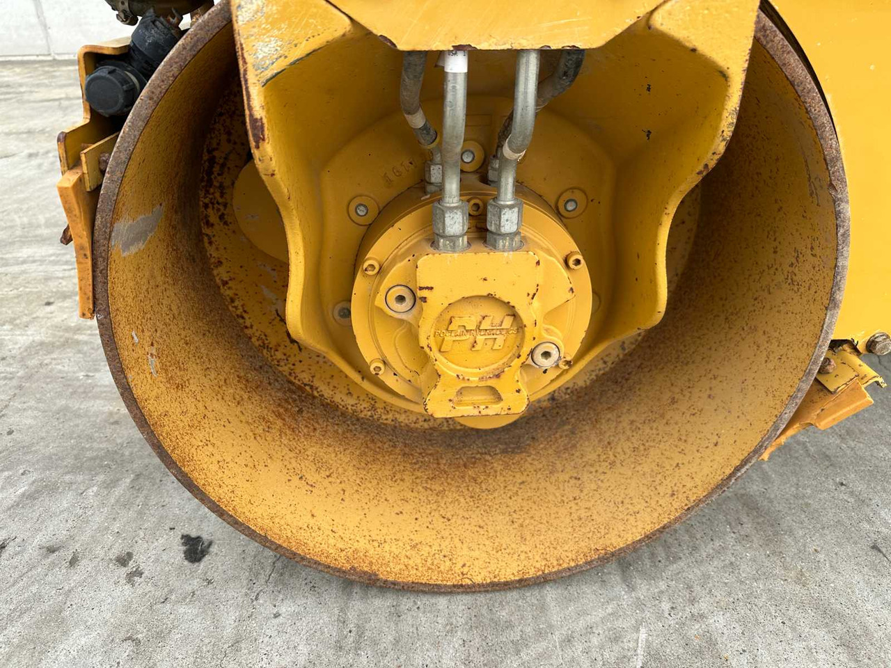 Apisonadora de asfalto Caterpillar CB14 CB14B: foto 9 Apisonadora de asfalto Caterpillar CB14 CB14B: foto 9