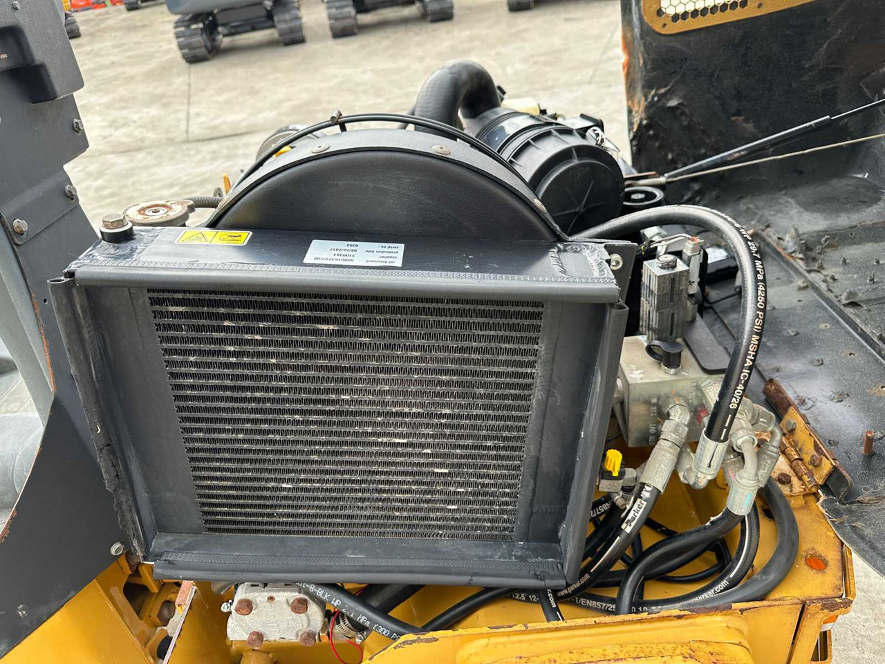 Apisonadora de asfalto Caterpillar CB14 CB14B: foto 23 Apisonadora de asfalto Caterpillar CB14 CB14B: foto 23