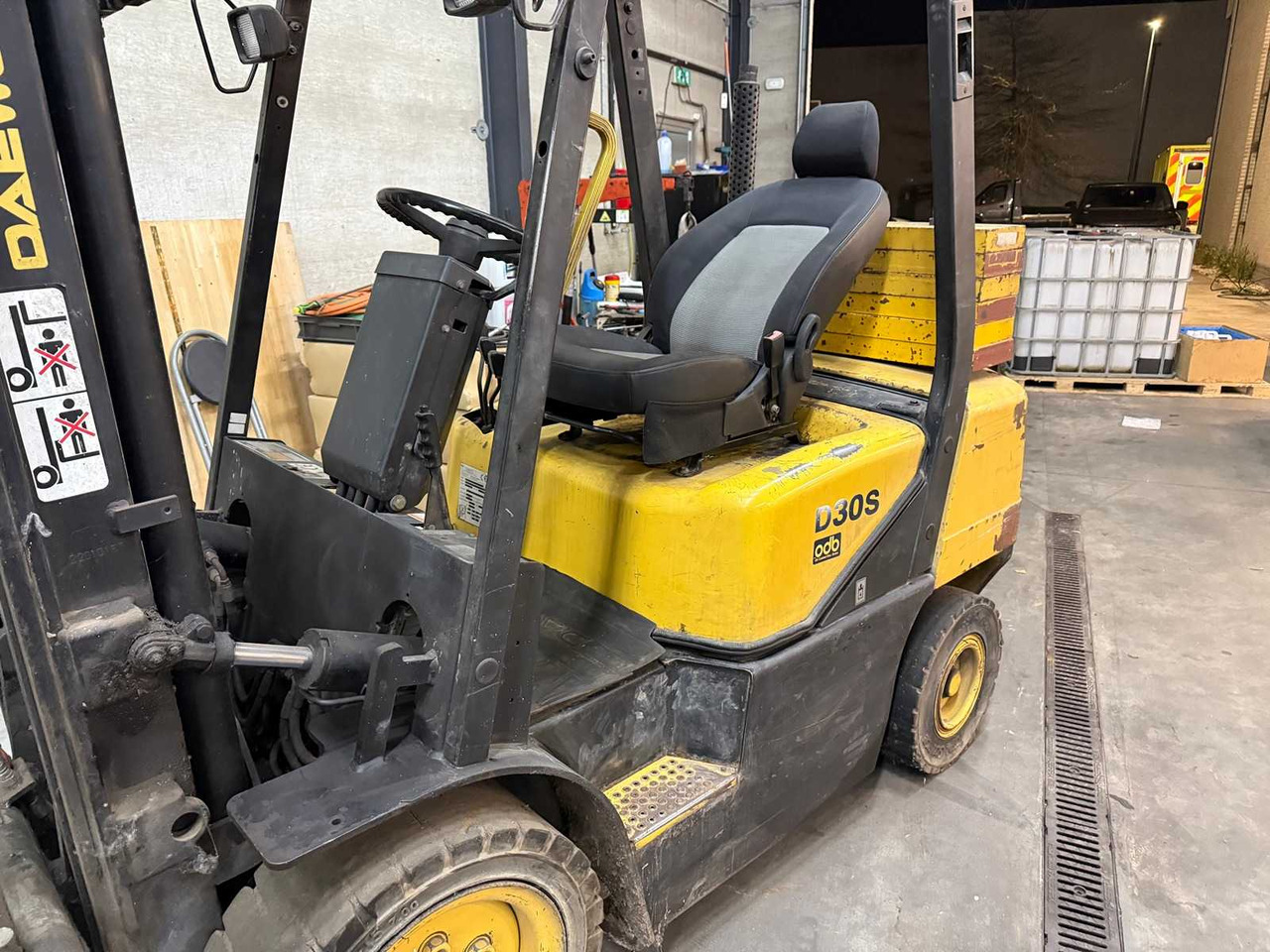 Carretilla elevadora DAEWOO - 2005 - D30S - FORKLIFT: foto 6 Carretilla elevadora DAEWOO - 2005 - D30S - FORKLIFT: foto 6