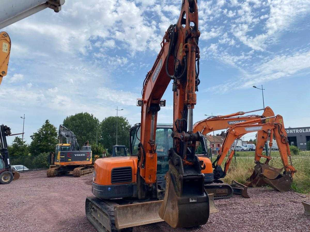 DOOSAN DX 85R-3 MIDI CRAWLER EXCAVATOR 8.5 TONS - Excavadora: foto 2 DOOSAN DX 85R-3 MIDI CRAWLER EXCAVATOR 8.5 TONS - Excavadora: foto 2