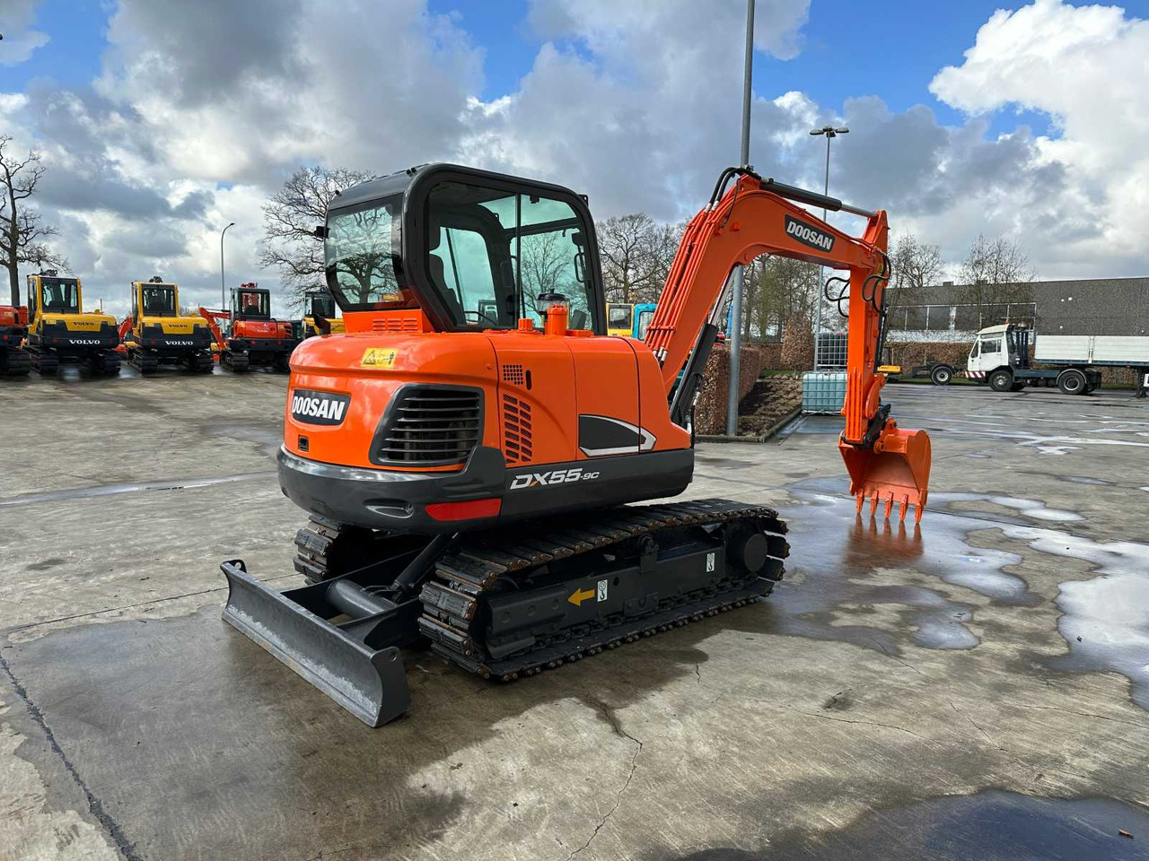 Doosan DX55-9C - Excavadora de cadenas: foto 4 Doosan DX55-9C - Excavadora de cadenas: foto 4