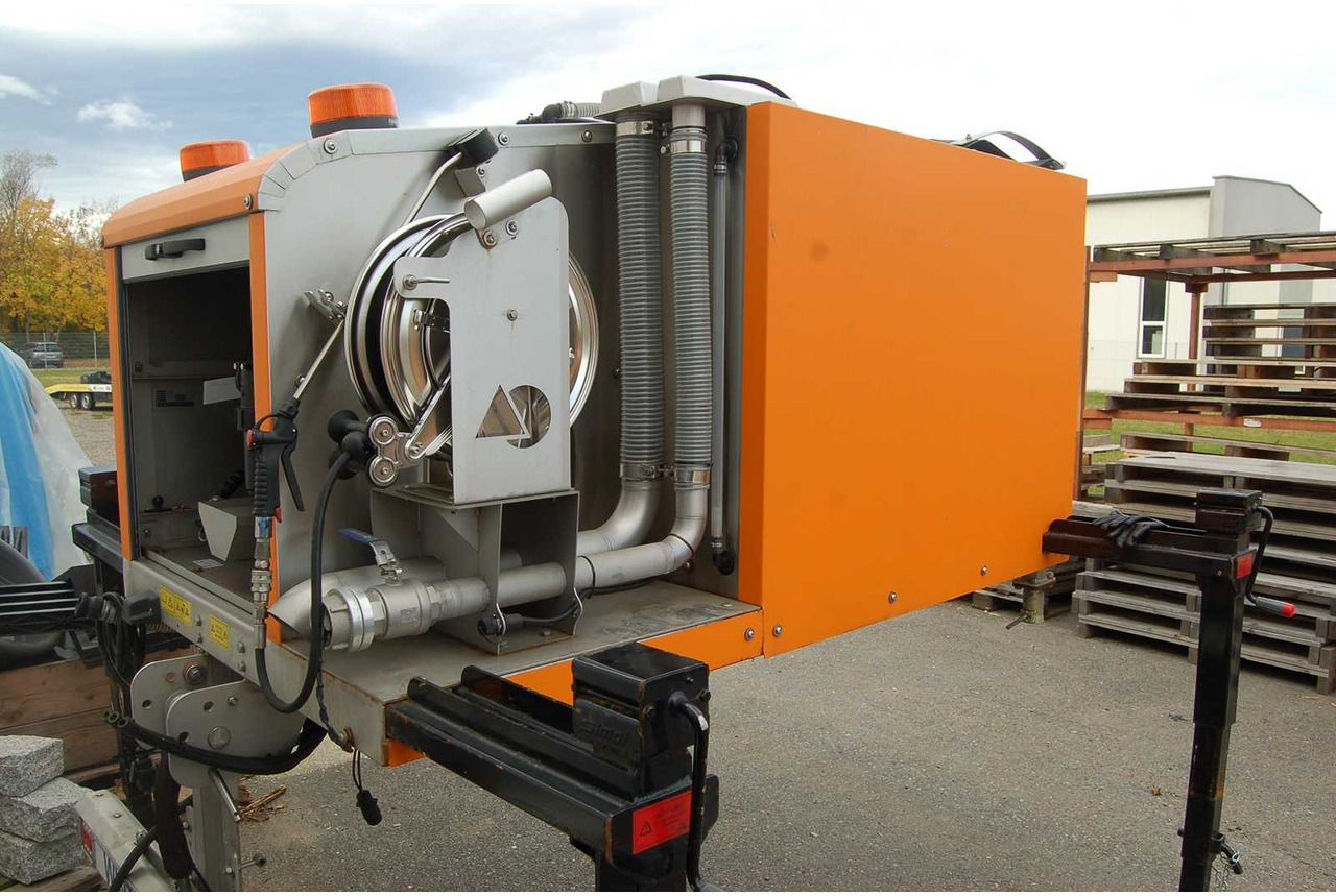 Ecotech XFA-P - Esparcidor de sal: foto 1 Ecotech XFA-P - Esparcidor de sal: foto 1