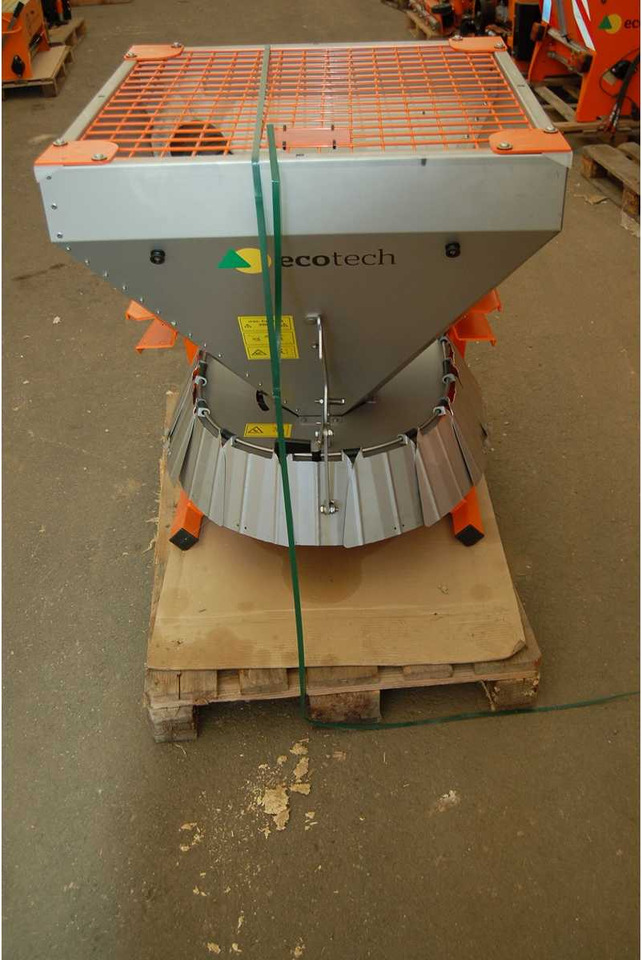 Ecotech XTB-250 - Esparcidor de sal: foto 1 Ecotech XTB-250 - Esparcidor de sal: foto 1