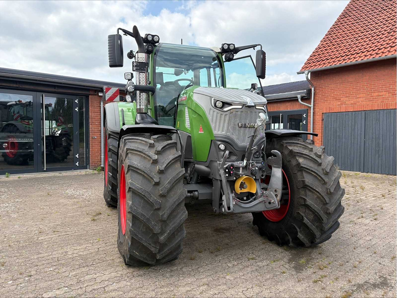 Fendt 728 Vario Gen7 Profi+ Setting2 - Tractor: foto 1 Fendt 728 Vario Gen7 Profi+ Setting2 - Tractor: foto 1