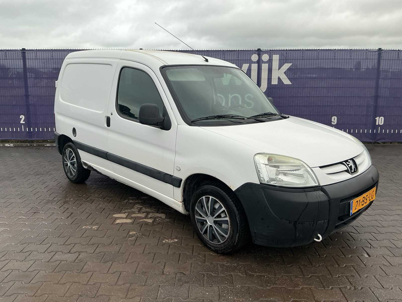 2005 - PEUGEOT - PARTNER - 170C 1.9 D AVANTAGE - COMMERCIAL VEHICLE - Furgoneta: foto 2 2005 - PEUGEOT - PARTNER - 170C 1.9 D AVANTAGE - COMMERCIAL VEHICLE - Furgoneta: foto 2