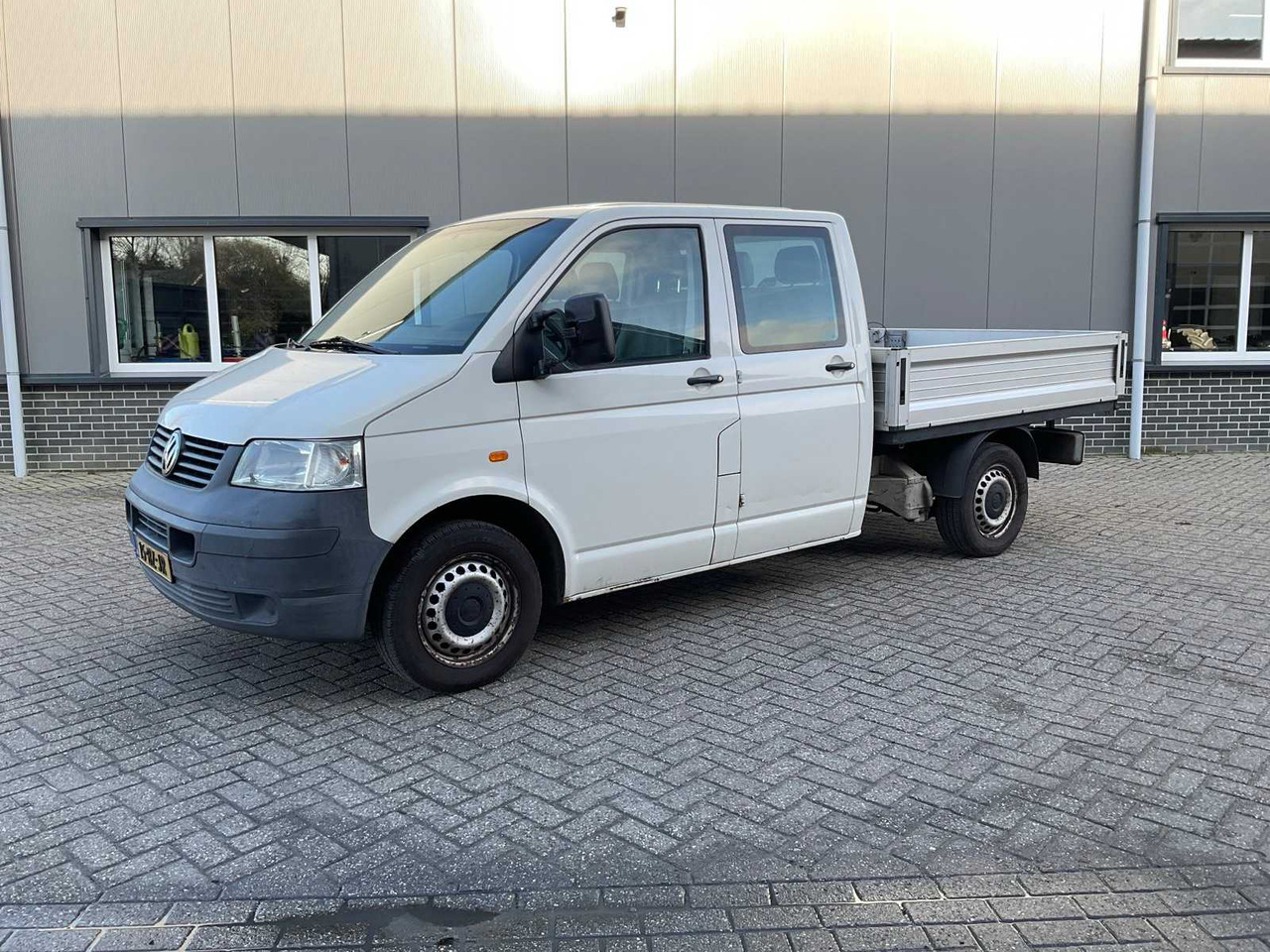 2006 VOLKSWAGEN TRANSPORTER COMMERCIAL VEHICLE - Furgoneta: foto 1 2006 VOLKSWAGEN TRANSPORTER COMMERCIAL VEHICLE - Furgoneta: foto 1