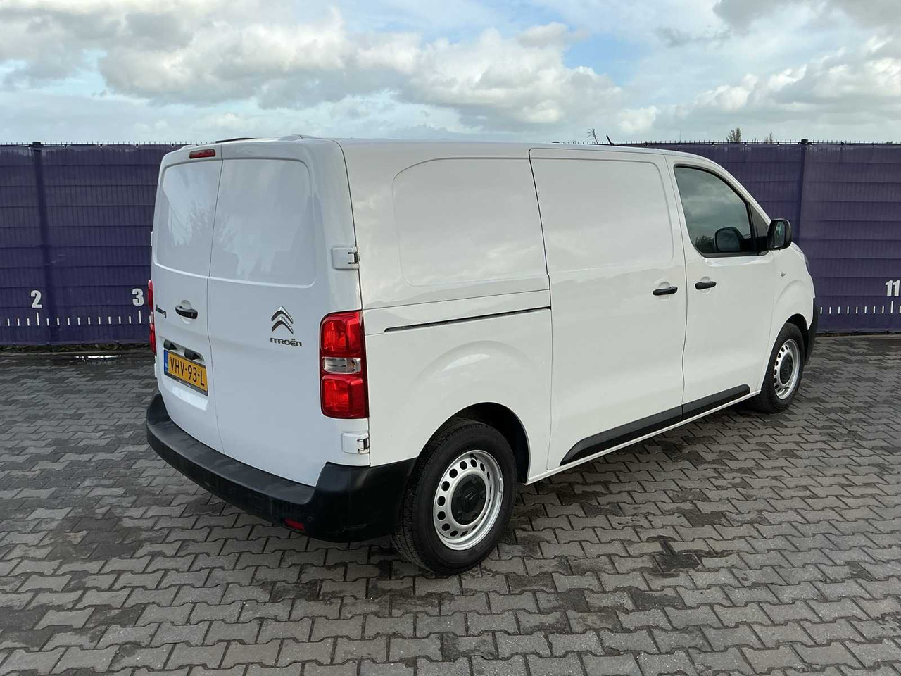 2020 - CITROEN - JUMPY - 1.5 BLUEHDI CLUB - COMMERCIAL VEHICLE - Furgoneta: foto 4 2020 - CITROEN - JUMPY - 1.5 BLUEHDI CLUB - COMMERCIAL VEHICLE - Furgoneta: foto 4