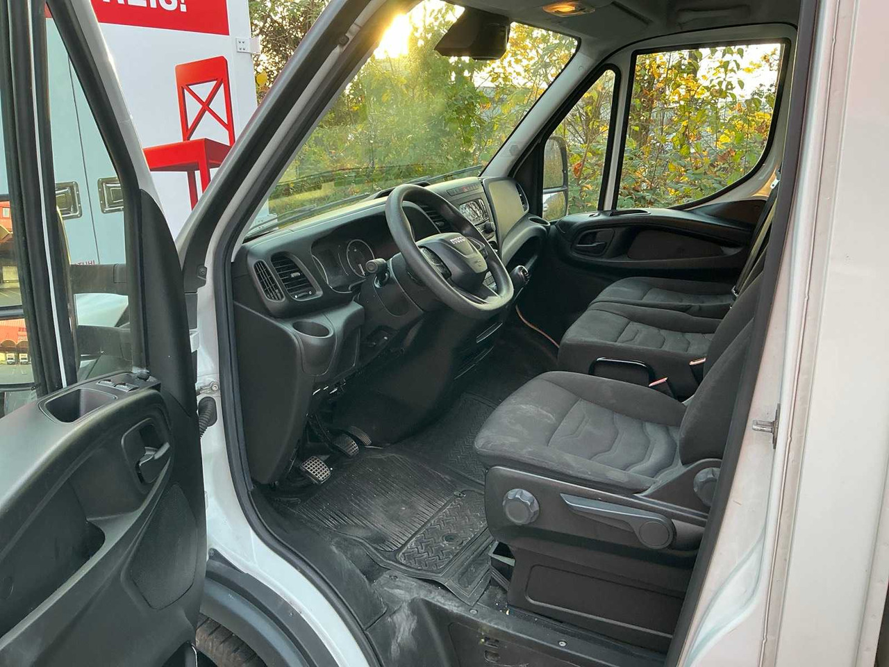 Furgoneta 2021 IVECO 355 FLEXBOX VANS: foto 13