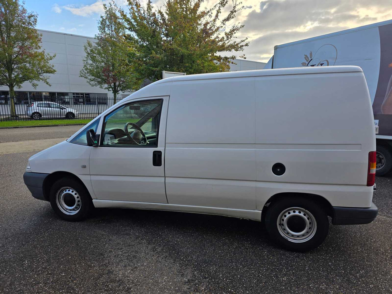 CITROEN - JUMPY - 1.9 D STANDARD - COMMERCIAL VEHICLE - Furgoneta: foto 5 CITROEN - JUMPY - 1.9 D STANDARD - COMMERCIAL VEHICLE - Furgoneta: foto 5