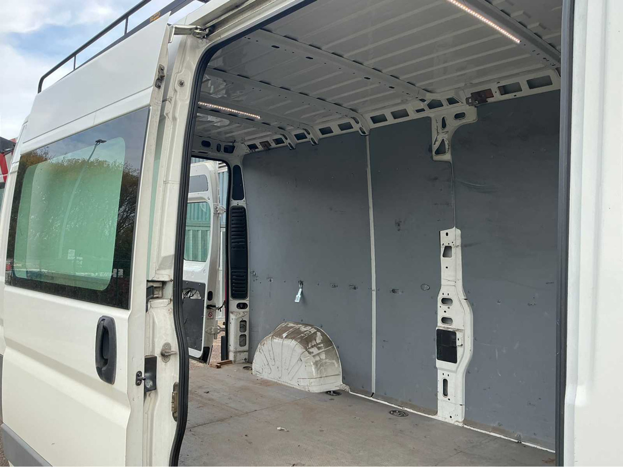 Furgoneta FIAT DUCATO COMMERCIAL VEHICLE: foto 20 Furgoneta FIAT DUCATO COMMERCIAL VEHICLE: foto 20