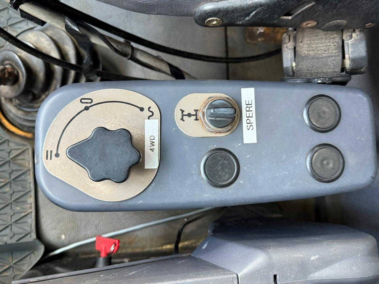 Furgoneta MERCEDES - VARIO 814 4X4 - COMMERCIAL VEHICLE TIPPER: foto 7 Furgoneta MERCEDES - VARIO 814 4X4 - COMMERCIAL VEHICLE TIPPER: foto 7