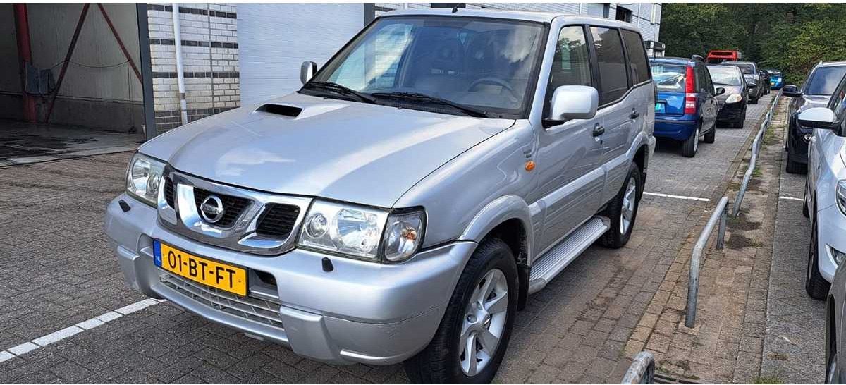 NISSAN - TERRANO LL - 3.0 DI LUXURY SR-B - 01-BT-FT - COMMERCIAL VEHICLE - Furgoneta: foto 1 NISSAN - TERRANO LL - 3.0 DI LUXURY SR-B - 01-BT-FT - COMMERCIAL VEHICLE - Furgoneta: foto 1