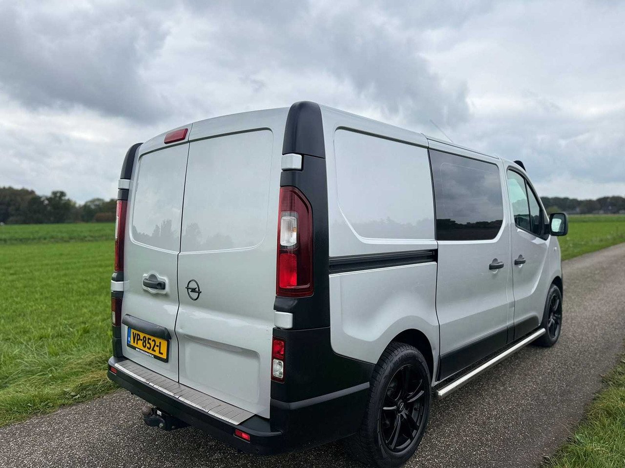 OPEL - VIVARO - 1.6 CDTI L1H1 ED. - VP-852-L - Furgoneta: foto 5 OPEL - VIVARO - 1.6 CDTI L1H1 ED. - VP-852-L - Furgoneta: foto 5