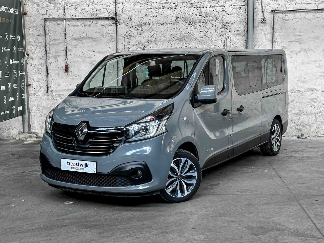 RENAULT TRAFIC 125HP 2016 COMMERCIAL VEHICLE - Furgoneta: foto 2 RENAULT TRAFIC 125HP 2016 COMMERCIAL VEHICLE - Furgoneta: foto 2