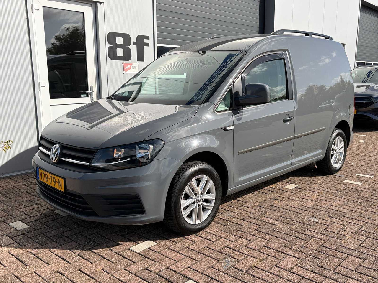 VOLKSWAGEN - CADDY - 2.0 TDI GLASS WASHING INSTALLATION - COMMERCIAL VEHICLE - Furgoneta: foto 1 VOLKSWAGEN - CADDY - 2.0 TDI GLASS WASHING INSTALLATION - COMMERCIAL VEHICLE - Furgoneta: foto 1