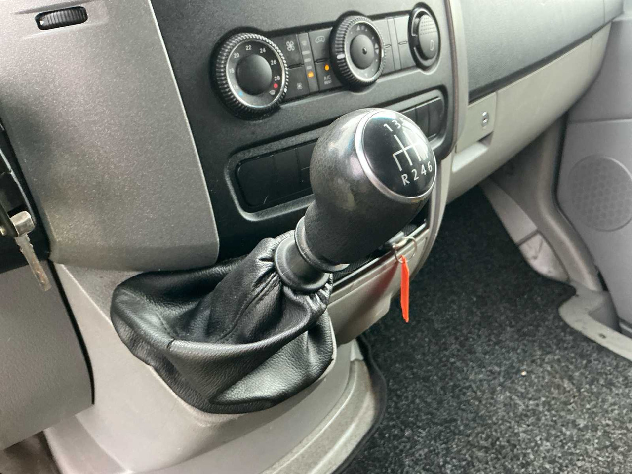 Furgoneta VOLKSWAGEN CRAFTER 50 2.0 TDI L2H2 BMDC COMMERCIAL VEHICLE: foto 28