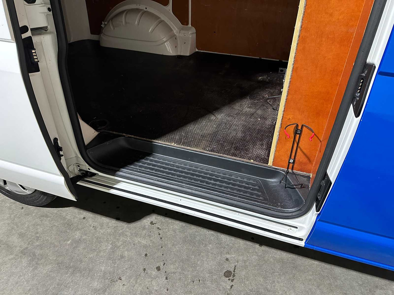 Furgoneta VOLKSWAGEN TRANSPORTER 2.0 TDI L1H1 28 90HP 2021, VLF-37-F COMMERCIAL VEHICLE: foto 30 Furgoneta VOLKSWAGEN TRANSPORTER 2.0 TDI L1H1 28 90HP 2021, VLF-37-F COMMERCIAL VEHICLE: foto 30