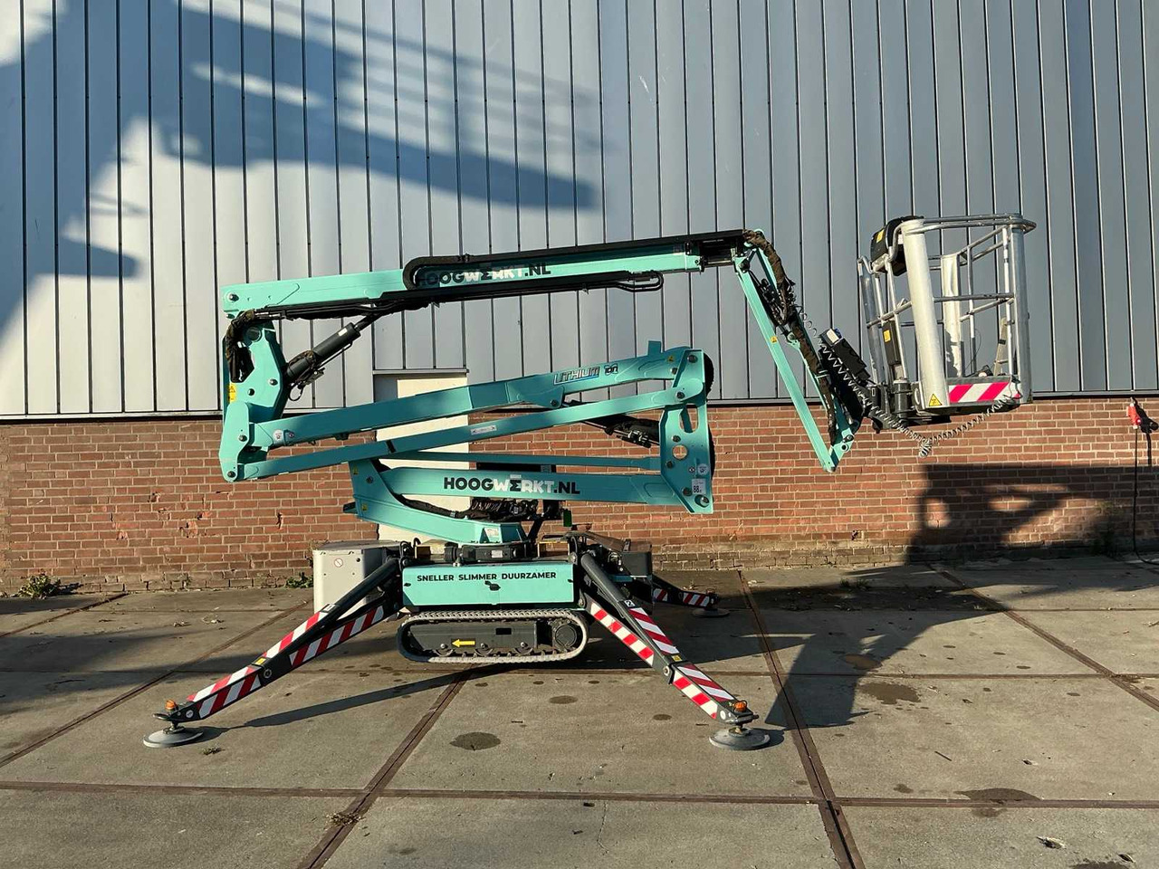 Hinowa Lightlift 17.75 IIIS performance - Plataforma elevadora: foto 2 Hinowa Lightlift 17.75 IIIS performance - Plataforma elevadora: foto 2