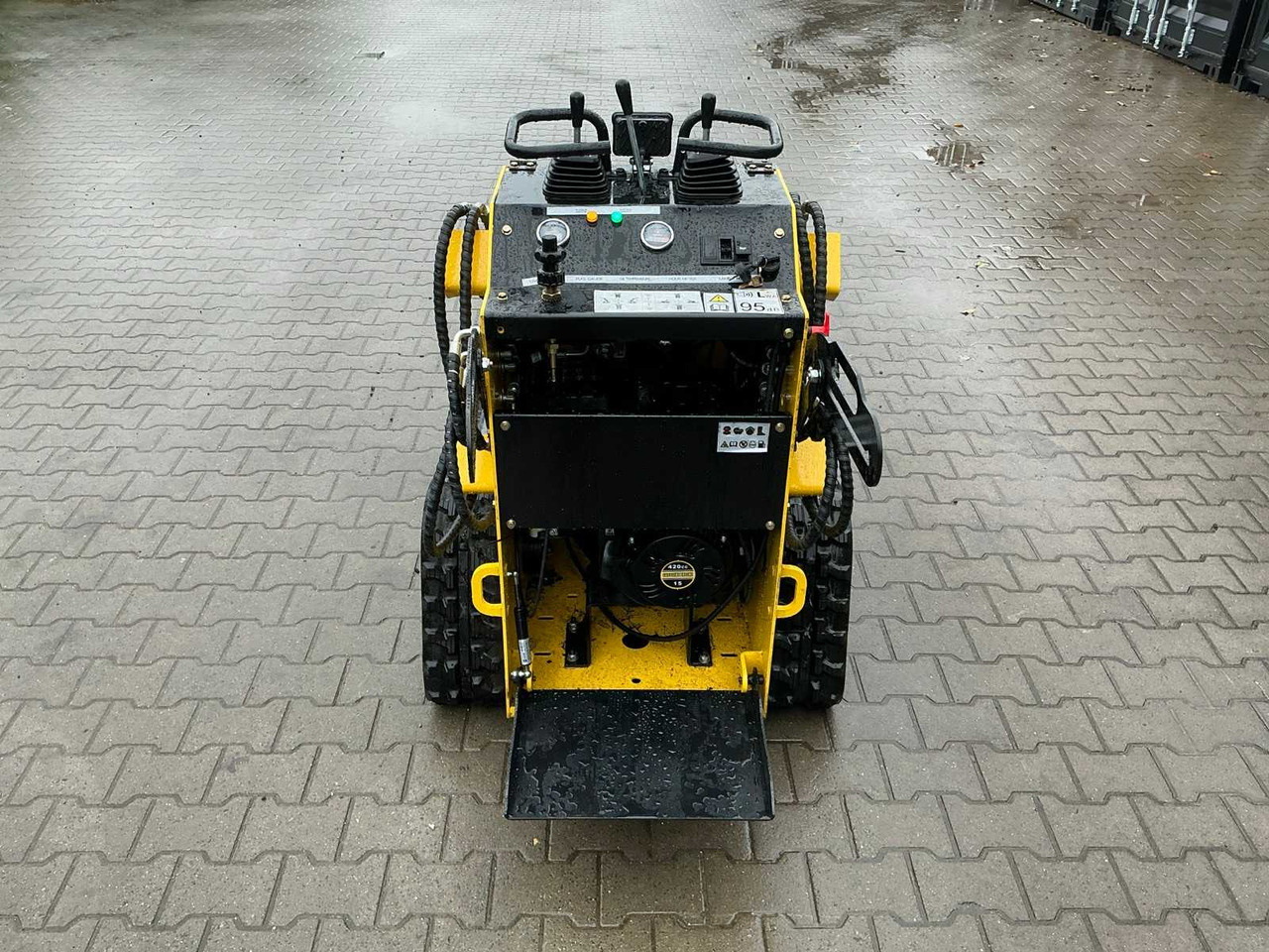 Minicargadora de cadenas JL LRT360 MINI LOADER / SKID STEER LOADER ON TRACKS: foto 6 Minicargadora de cadenas JL LRT360 MINI LOADER / SKID STEER LOADER ON TRACKS: foto 6