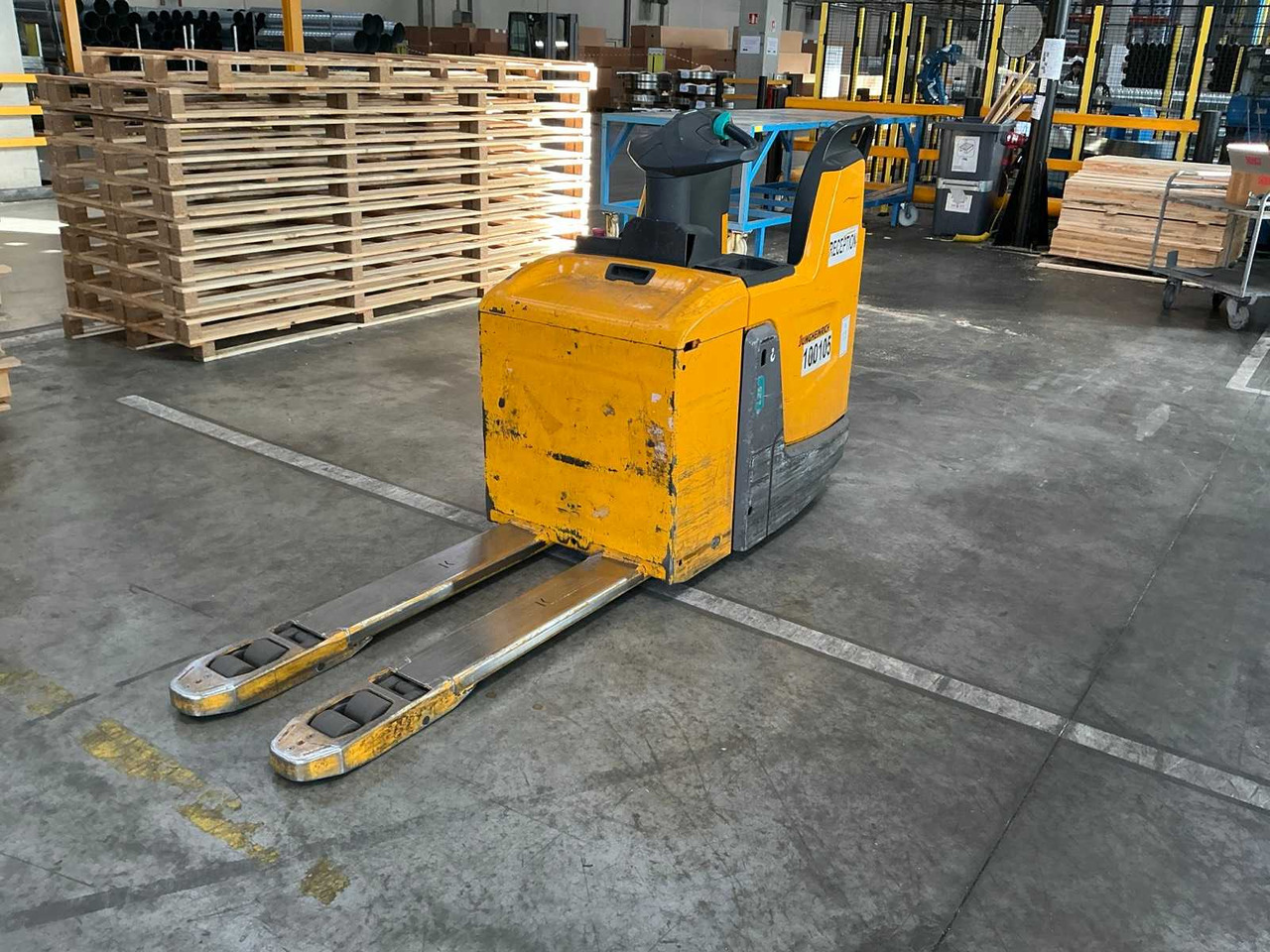 JUNGHEINRICH - 2018 - ERE 225 - FORKLIFT - Carretilla elevadora: foto 1 JUNGHEINRICH - 2018 - ERE 225 - FORKLIFT - Carretilla elevadora: foto 1