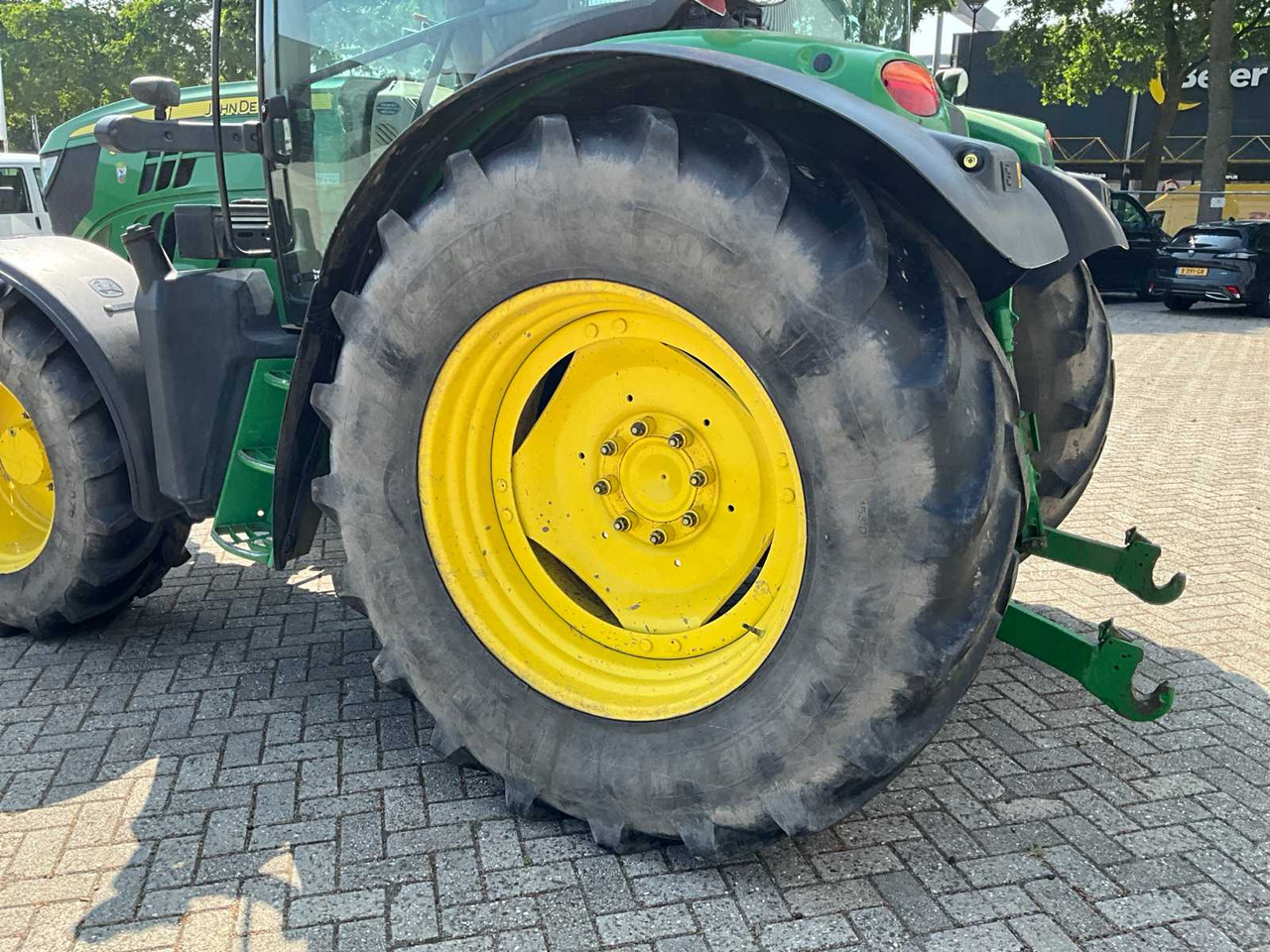 John Deere 6125R - Tractor: foto 5 John Deere 6125R - Tractor: foto 5