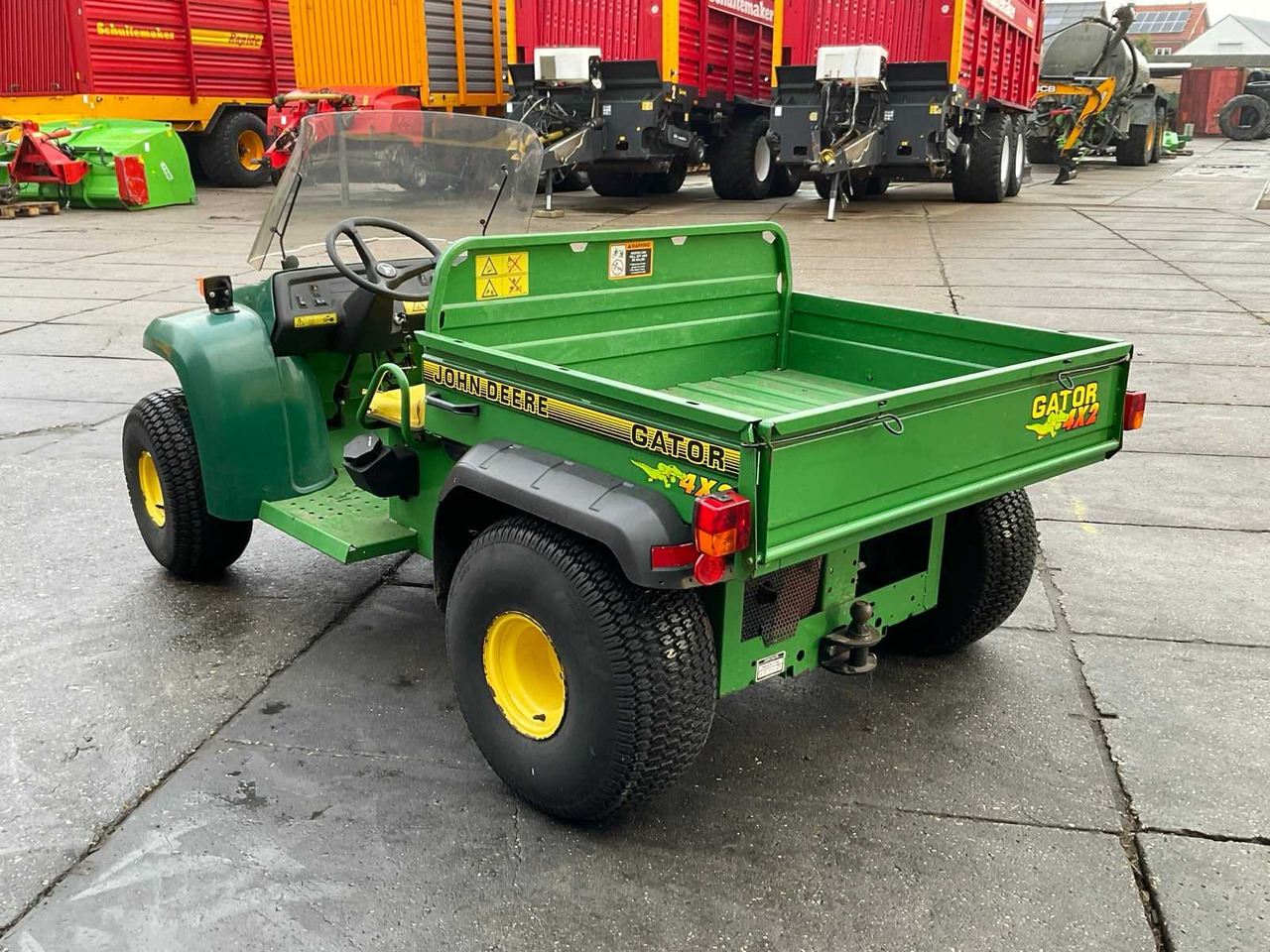 John Deere Gator 4x2 - Tractor municipal: foto 4 John Deere Gator 4x2 - Tractor municipal: foto 4