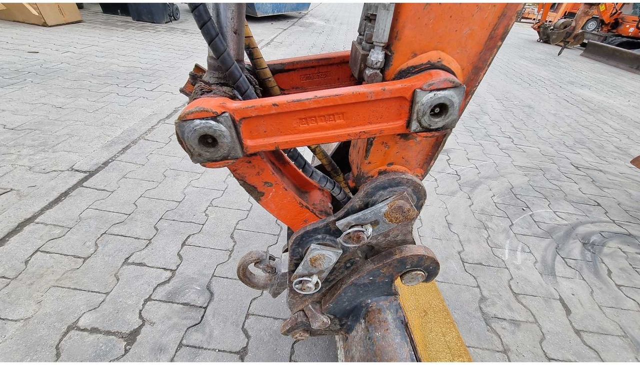 KUBOTA U27-4 - Miniexcavadora: foto 4 KUBOTA U27-4 - Miniexcavadora: foto 4