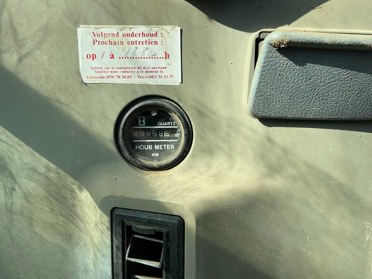 Excavadora de cadenas Kobelco SK235SR: foto 14