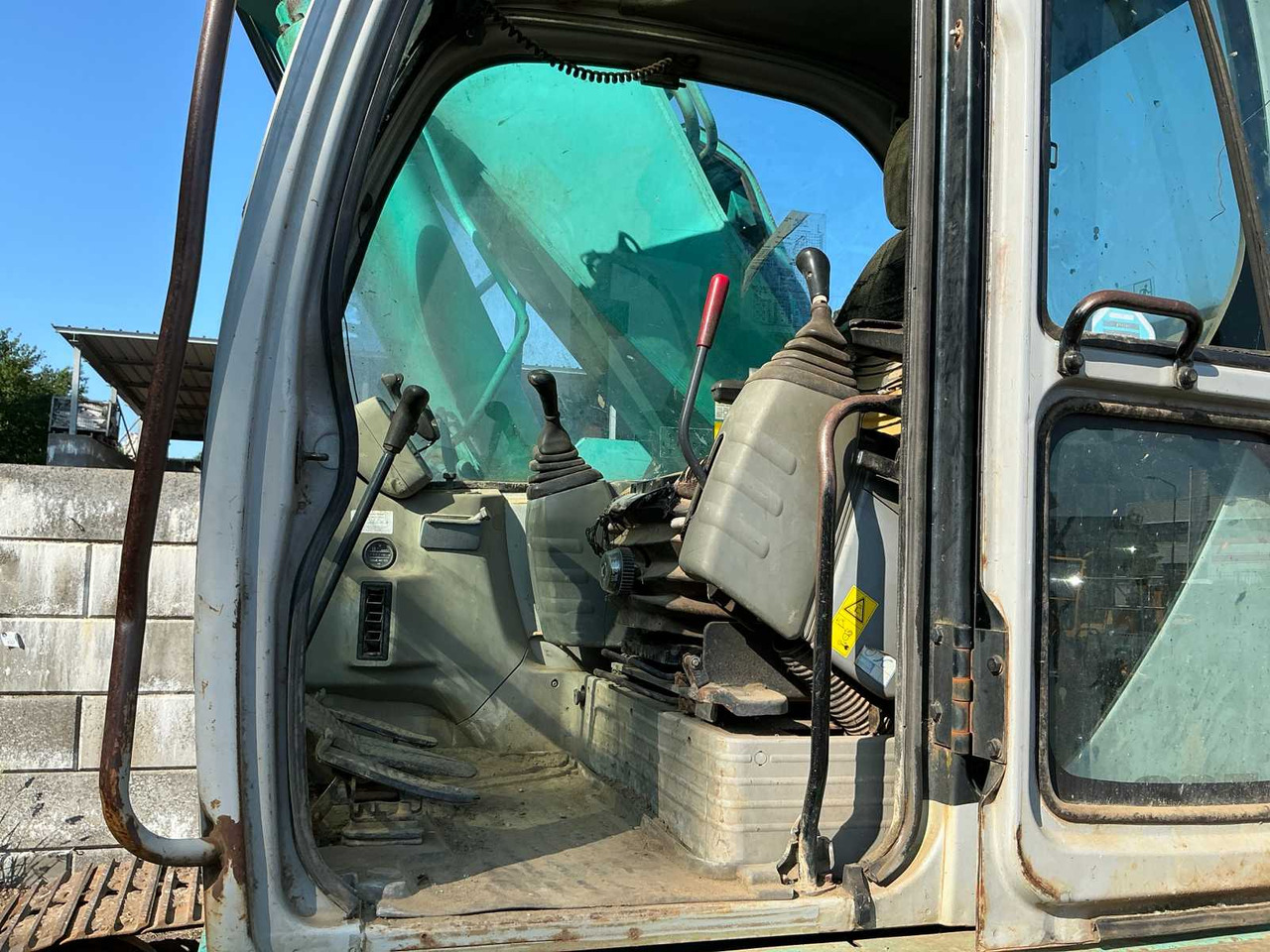 Excavadora de cadenas Kobelco SK235SR: foto 13