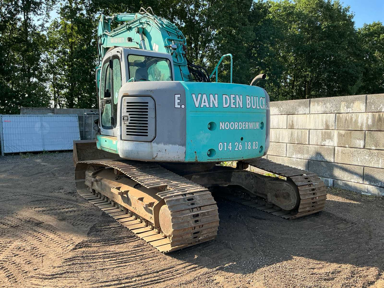 Excavadora de cadenas Kobelco SK235SR: foto 7