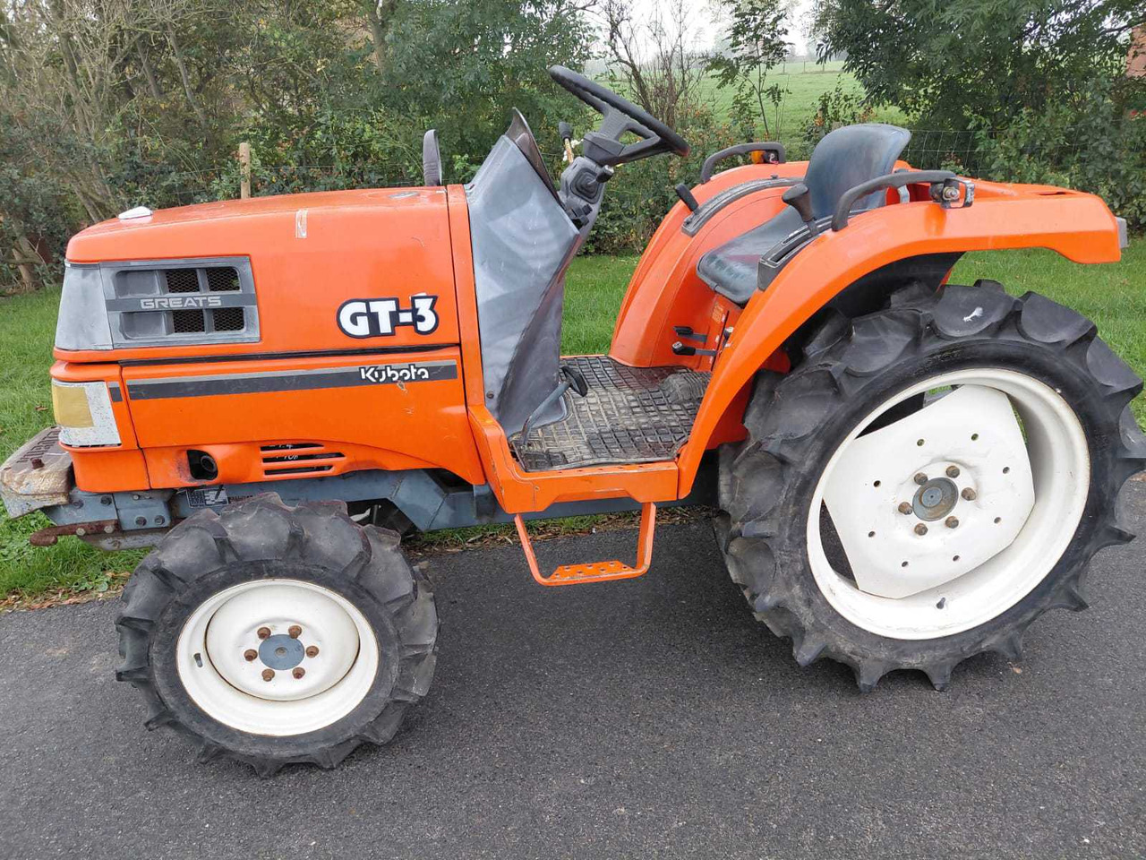 Kubota GT3 - Mini tractor: foto 1 Kubota GT3 - Mini tractor: foto 1