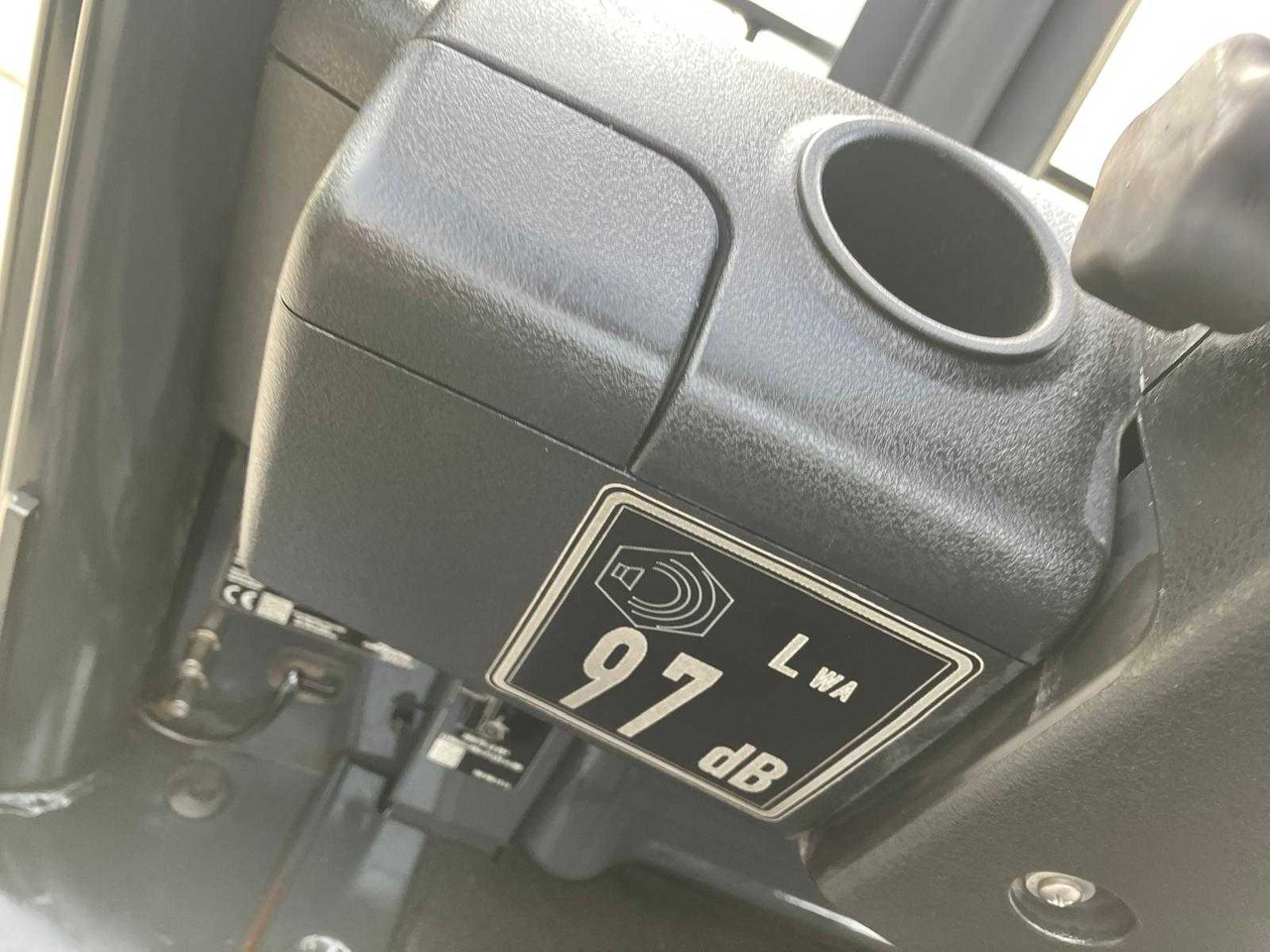 Carretilla elevadora LINDE H30T-02 FORKLIFT 2019: foto 36 Carretilla elevadora LINDE H30T-02 FORKLIFT 2019: foto 36