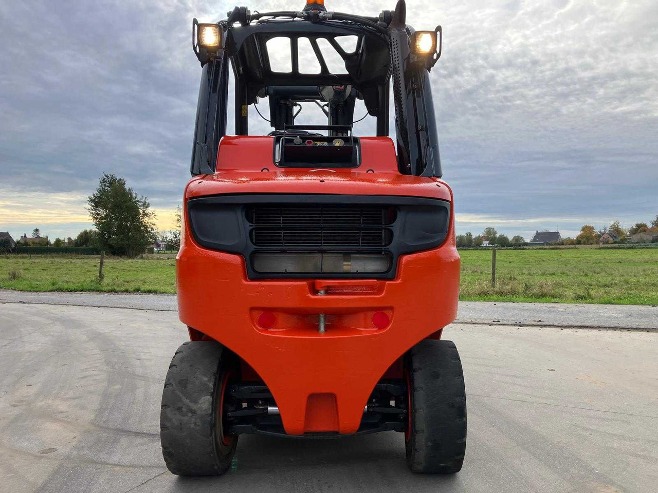 Carretilla elevadora LINDE H30T-02 FORKLIFT 2019: foto 6 Carretilla elevadora LINDE H30T-02 FORKLIFT 2019: foto 6