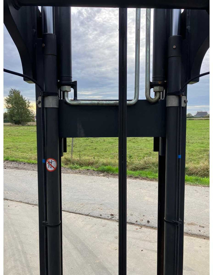 Carretilla elevadora LINDE H30T-02 FORKLIFT 2019: foto 15 Carretilla elevadora LINDE H30T-02 FORKLIFT 2019: foto 15