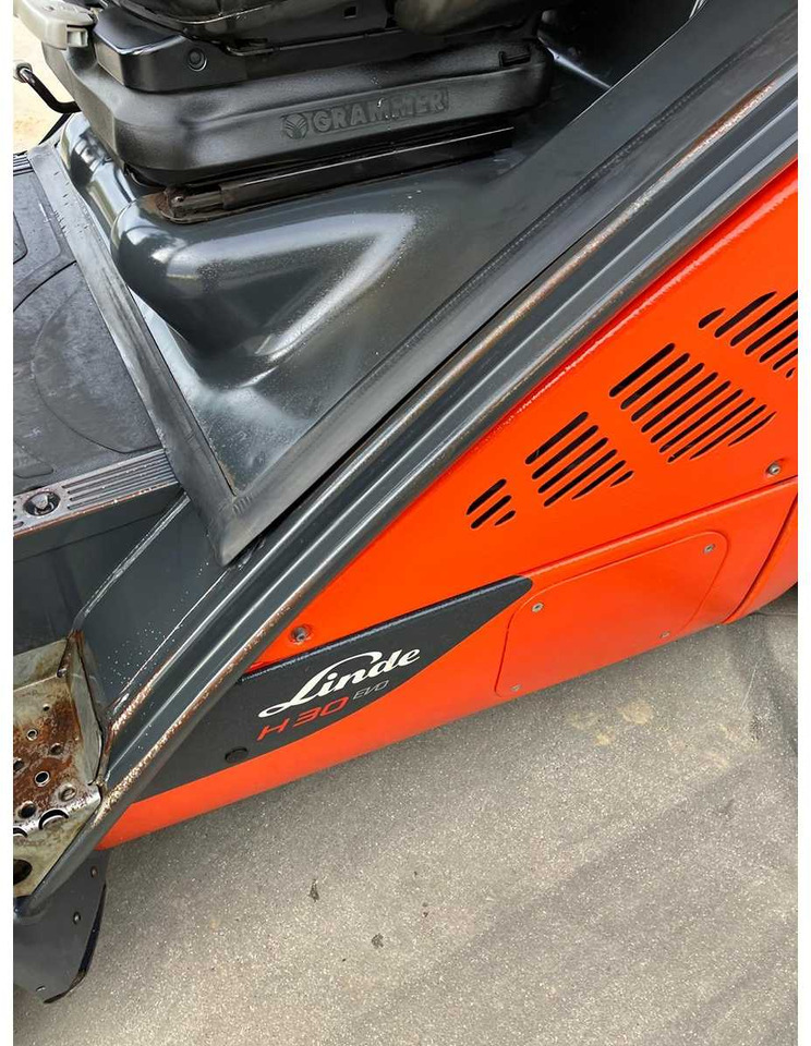 Carretilla elevadora LINDE H30T-02 FORKLIFT 2019: foto 40 Carretilla elevadora LINDE H30T-02 FORKLIFT 2019: foto 40