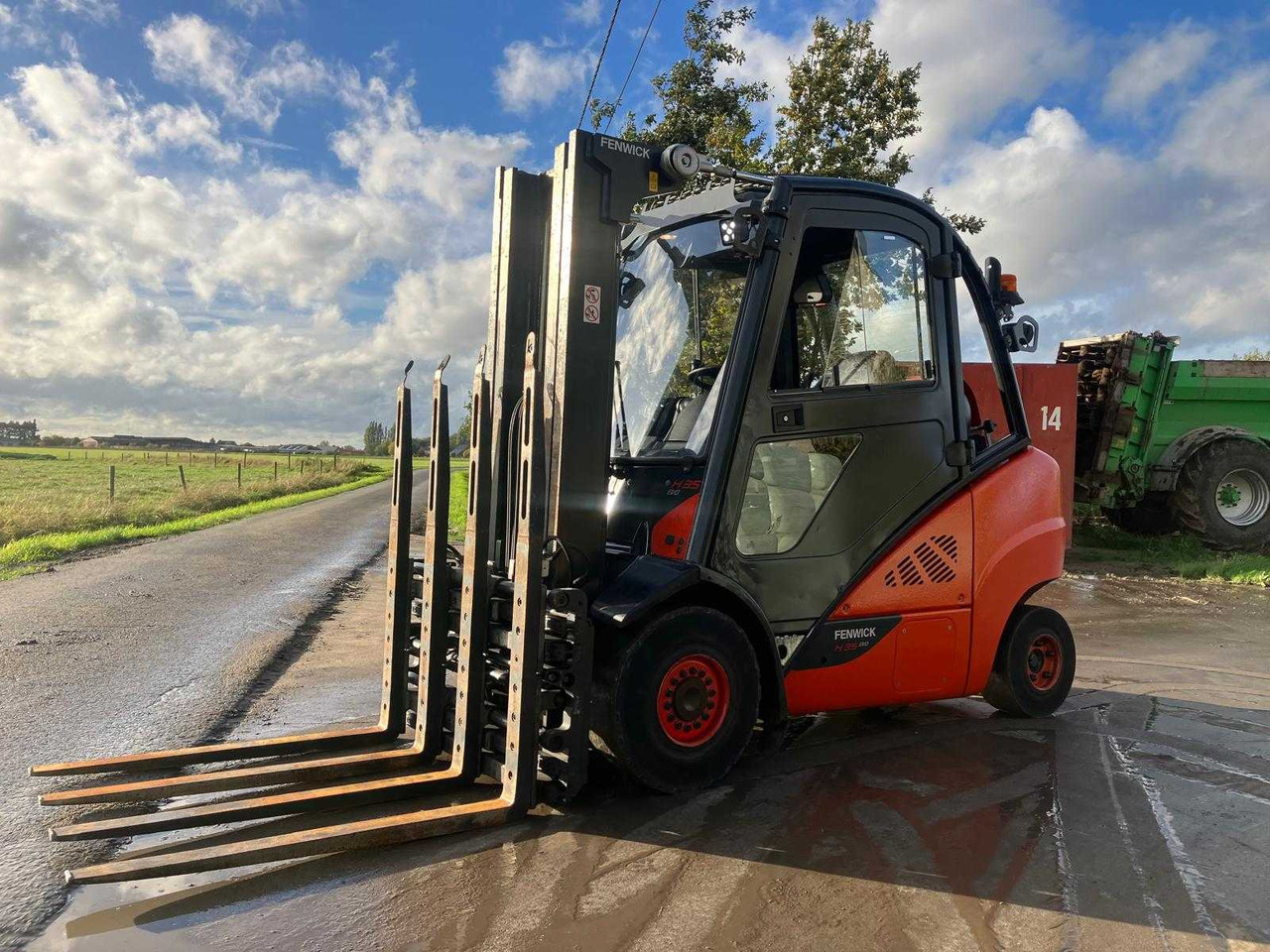 LINDE H35T-02 FORKLIFT TRUCK 2018 - Carretilla elevadora: foto 1 LINDE H35T-02 FORKLIFT TRUCK 2018 - Carretilla elevadora: foto 1