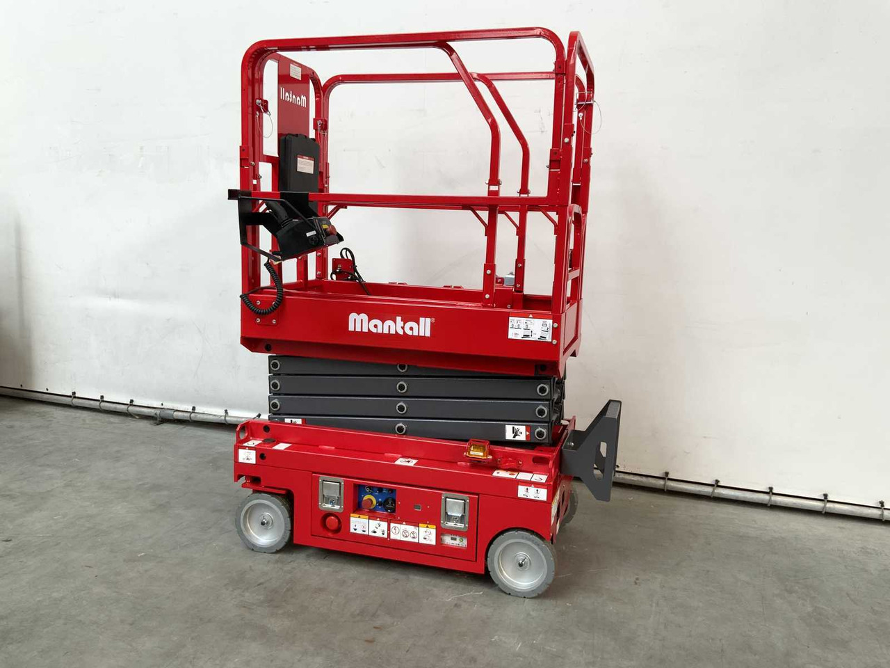 MANTALL - XE-60 MINI - SCISSOR LIFT AERIAL PLATFORM 6.4M - Plataforma elevadora: foto 3 MANTALL - XE-60 MINI - SCISSOR LIFT AERIAL PLATFORM 6.4M - Plataforma elevadora: foto 3