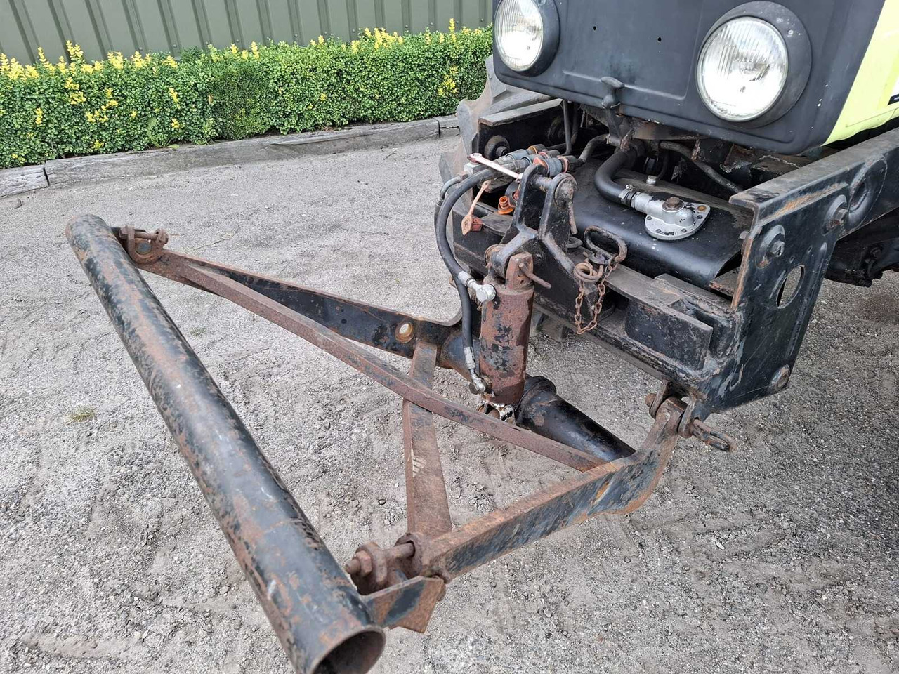 MERCEDES-BENZ - MB TRAC 800 - ALL-WHEEL DRIVE AGRICULTURAL TRACTOR - Tractor: foto 4 MERCEDES-BENZ - MB TRAC 800 - ALL-WHEEL DRIVE AGRICULTURAL TRACTOR - Tractor: foto 4