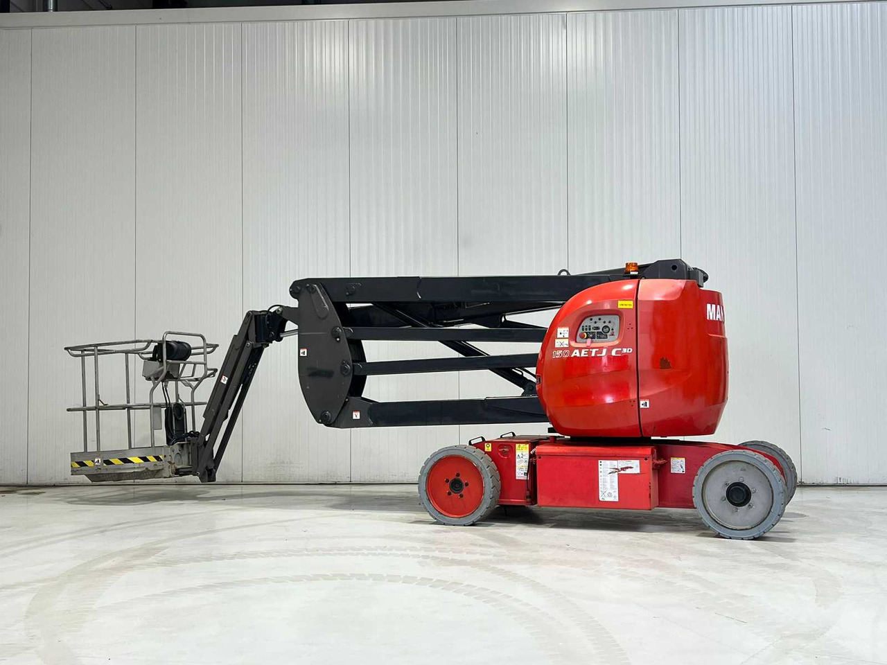 Manitou MANITOU - 2013 - 150AETJ - AERIAL PLATFORM - Plataforma elevadora: foto 2 Manitou MANITOU - 2013 - 150AETJ - AERIAL PLATFORM - Plataforma elevadora: foto 2