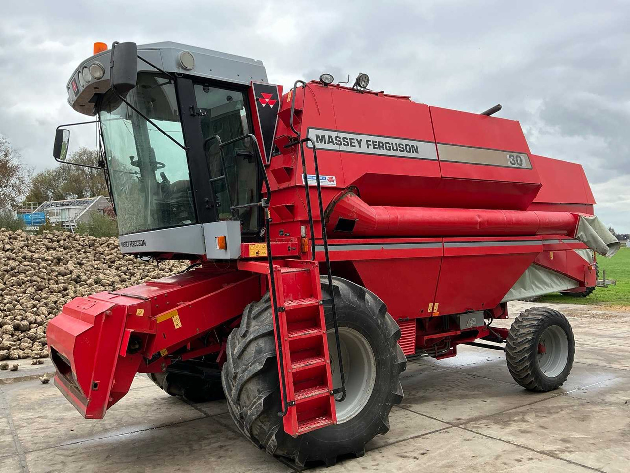 Massey ferguson MF30 - Cosechadora de granos: foto 4 Massey ferguson MF30 - Cosechadora de granos: foto 4