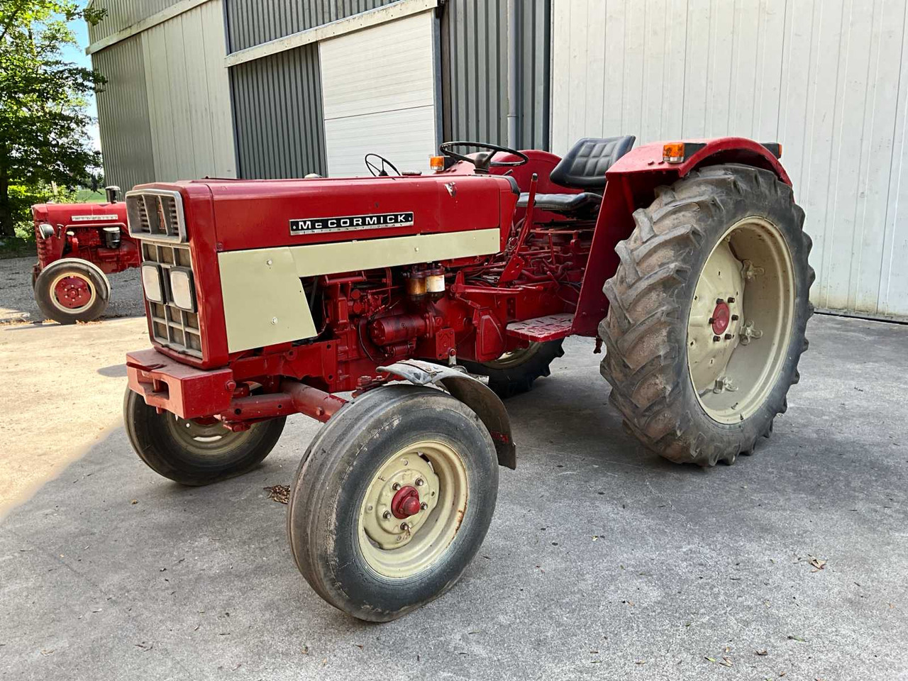 Mc cormick international 423 - Tractor: foto 1 Mc cormick international 423 - Tractor: foto 1