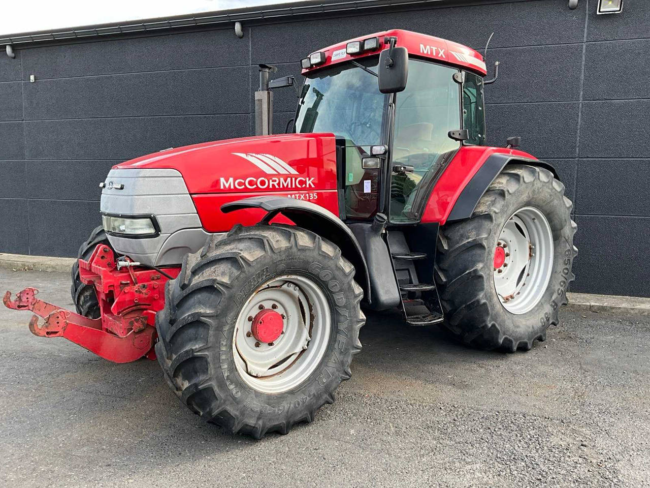 McCormick MTX135 - Tractor: foto 1 McCormick MTX135 - Tractor: foto 1