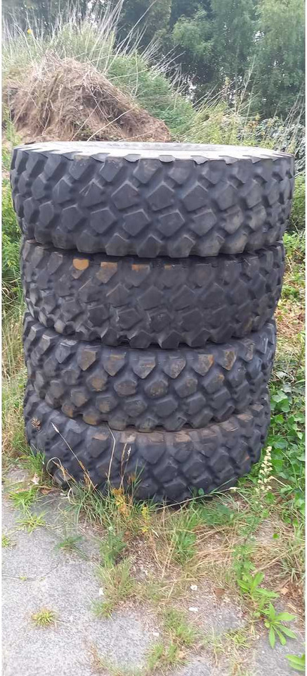 Michelin 14.00 R 20 XZL - Neumáticos y llantas para Tractor: foto 2 Michelin 14.00 R 20 XZL - Neumáticos y llantas para Tractor: foto 2