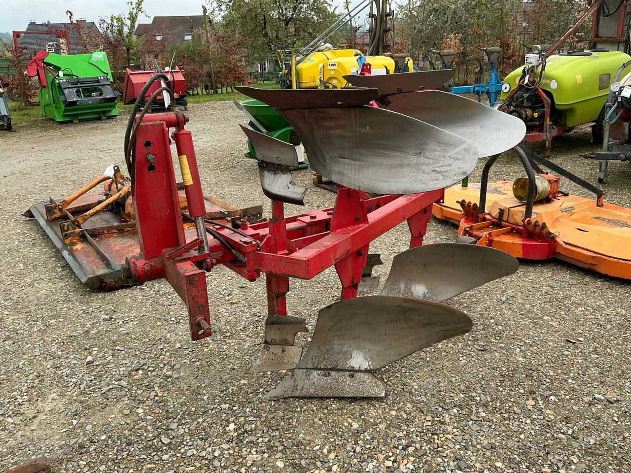 Mounted 2-scissors plough - Arado: foto 4 Mounted 2-scissors plough - Arado: foto 4