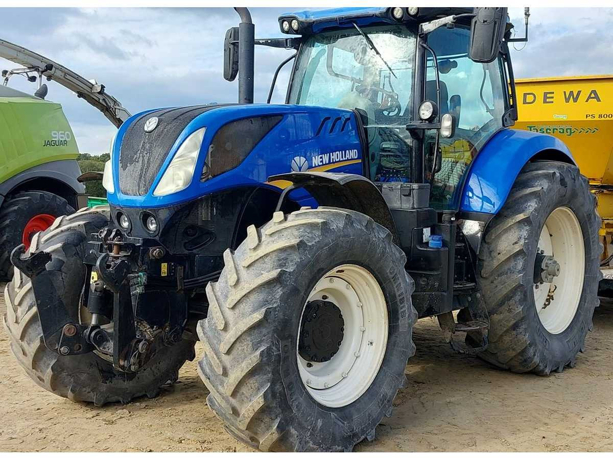 NEW HOLLAND - 2017 - T7.245 - 4WD AGRICULTURAL TRACTOR - Tractor: foto 1 NEW HOLLAND - 2017 - T7.245 - 4WD AGRICULTURAL TRACTOR - Tractor: foto 1