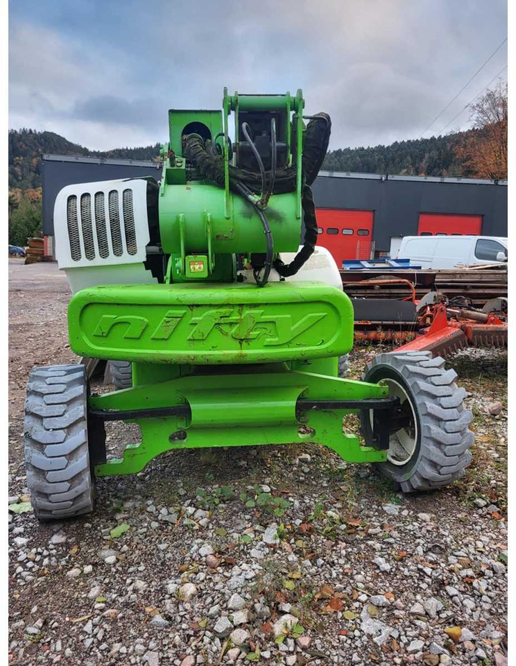 NIFTYLIFT - 2008 - HR21 - AERIAL WORK PLATFORM - Plataforma elevadora: foto 1 NIFTYLIFT - 2008 - HR21 - AERIAL WORK PLATFORM - Plataforma elevadora: foto 1