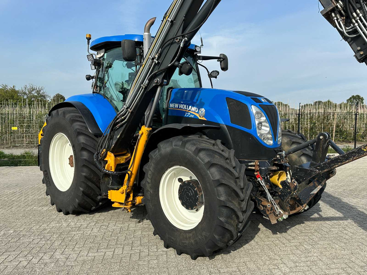New Holland T7.210 - Tractor: foto 4 New Holland T7.210 - Tractor: foto 4