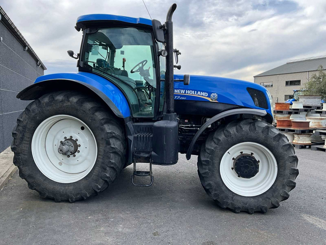 New Holland T7.250 - Tractor: foto 4 New Holland T7.250 - Tractor: foto 4