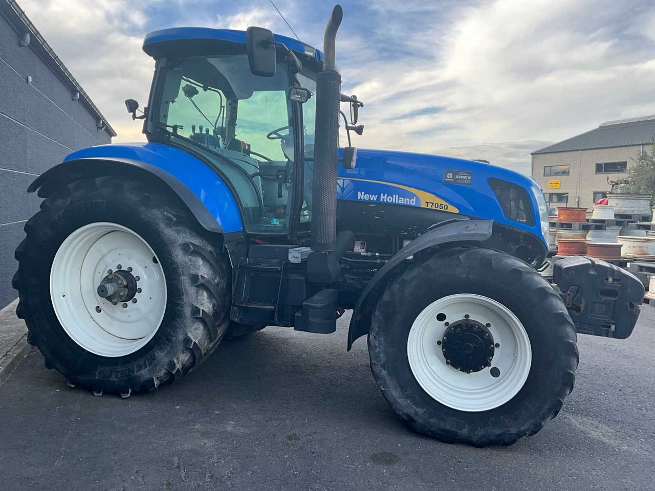 New Holland T7050 - Tractor: foto 4 New Holland T7050 - Tractor: foto 4