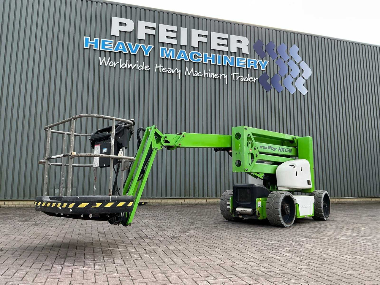 Nifty HR15N Hybrid MK3 - Plataforma elevadora: foto 1 Nifty HR15N Hybrid MK3 - Plataforma elevadora: foto 1